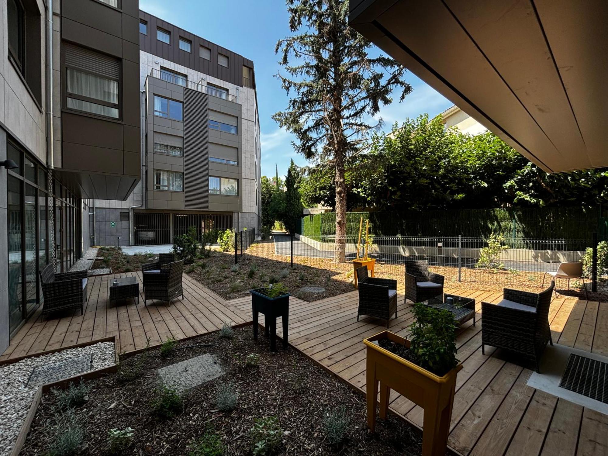 Residence Services Oh Activ Avignon Bagian luar foto